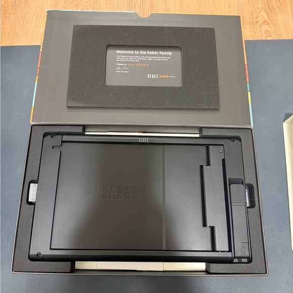 Xebec Tri-Screen 2 - Picture 2 of 7